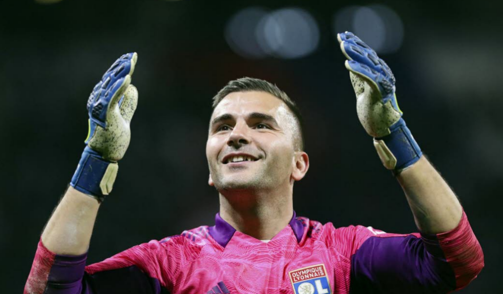 Anthony Lopes Et Sa Copine